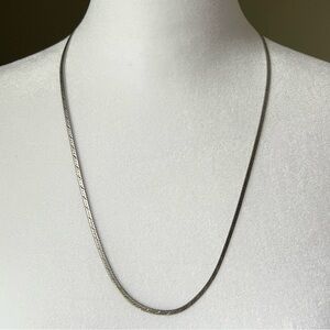Vintage Italian Sterling Silver 925 3mm Flat Herringbone Necklace 24", 9.8 grams